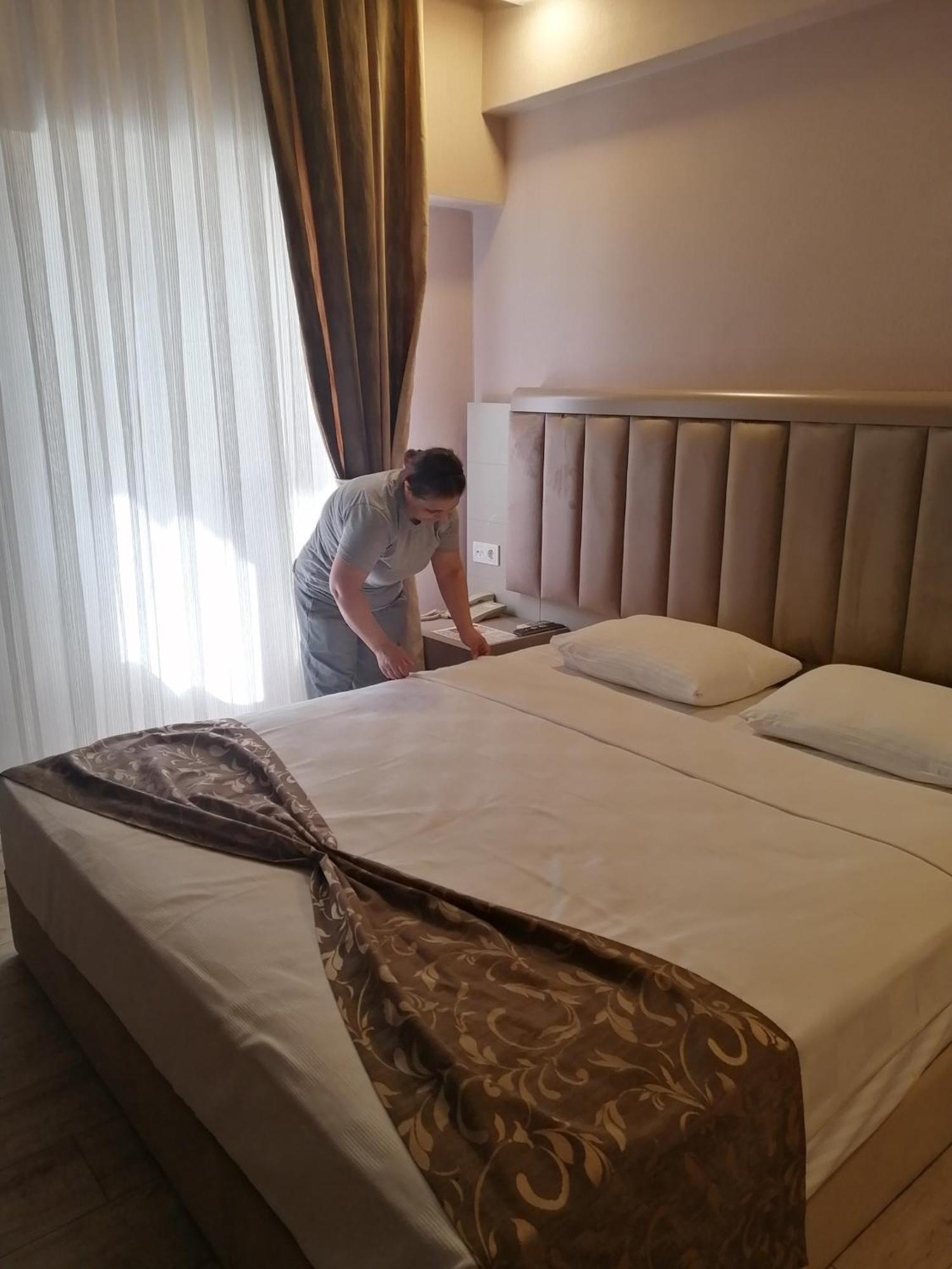 Mostar Hotel Antalia Esterno foto